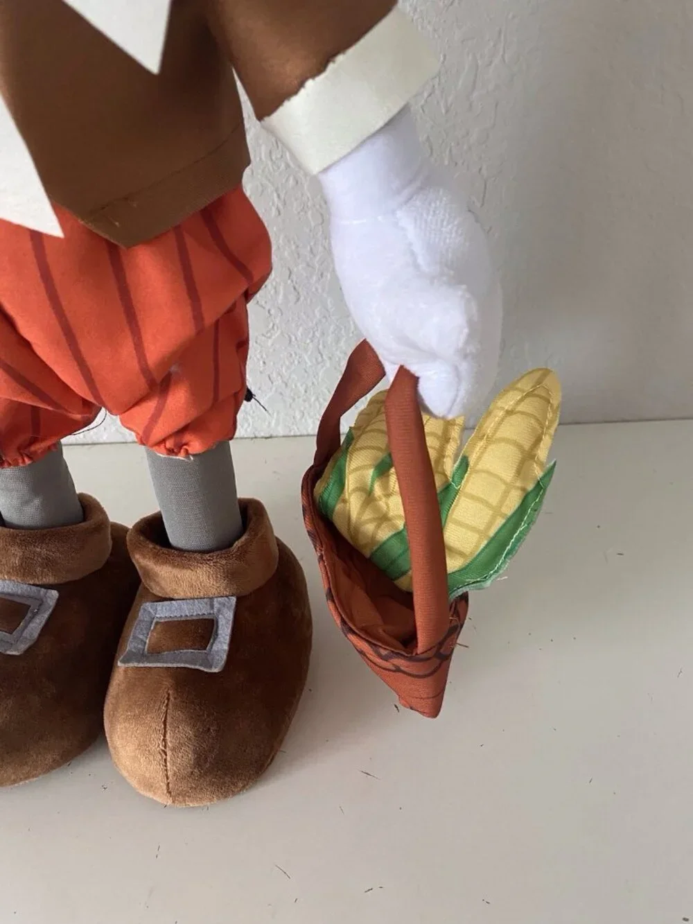 Disney Mickey Minnie Pilgrim Door Porch Greeter Fall Harvest Thanksgiving Autumn